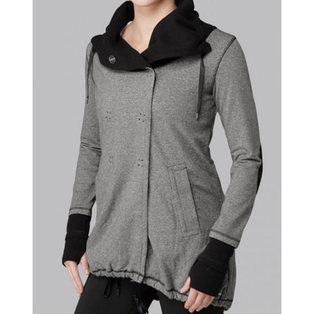 Lululemon Gratitude Wrap Static Charcoal‎ Purple Lining Size 8
